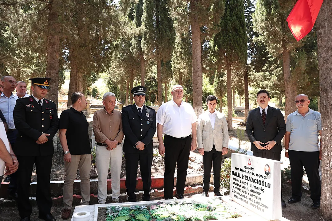 15 Temmuz Demokrasi ve Millî Birlik Günü Dolayısıyla Şehitlik Ziyaret Edildi