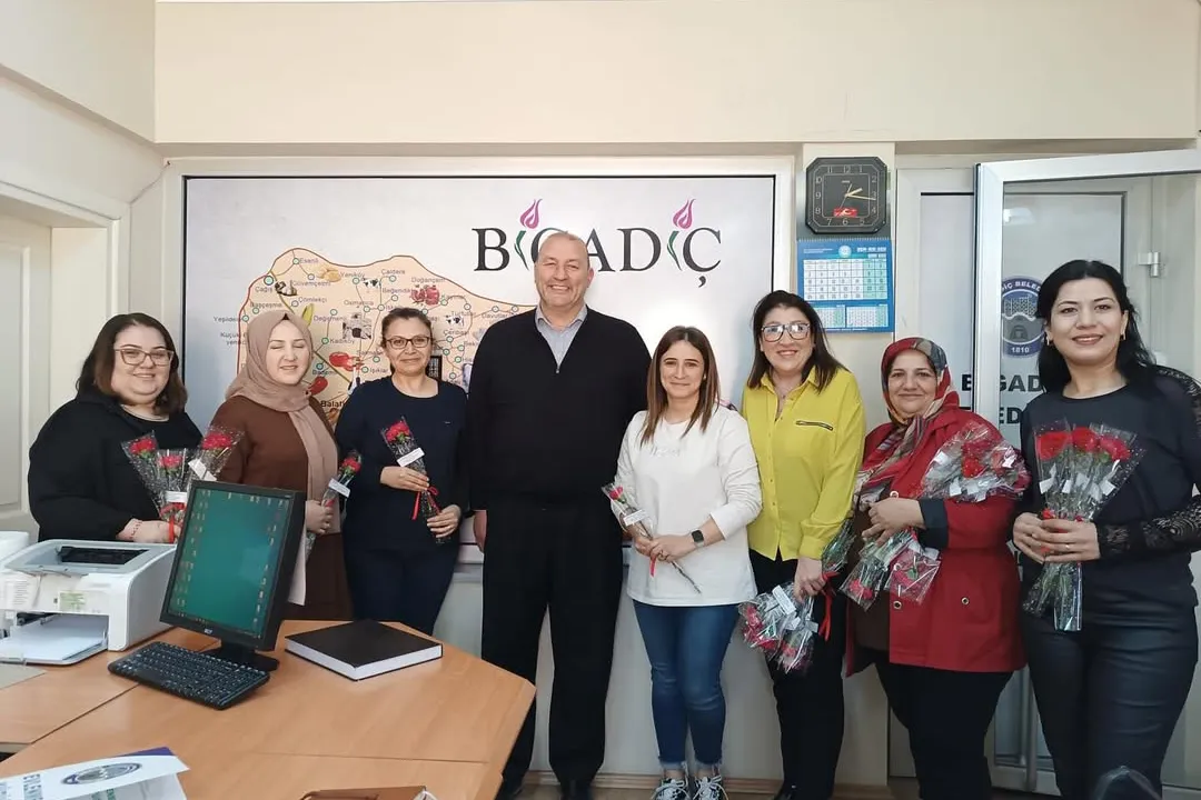 8 Mart Dünya Kadınlar Günü’nü belediyemiz personelleriyle birlikte kutladık!