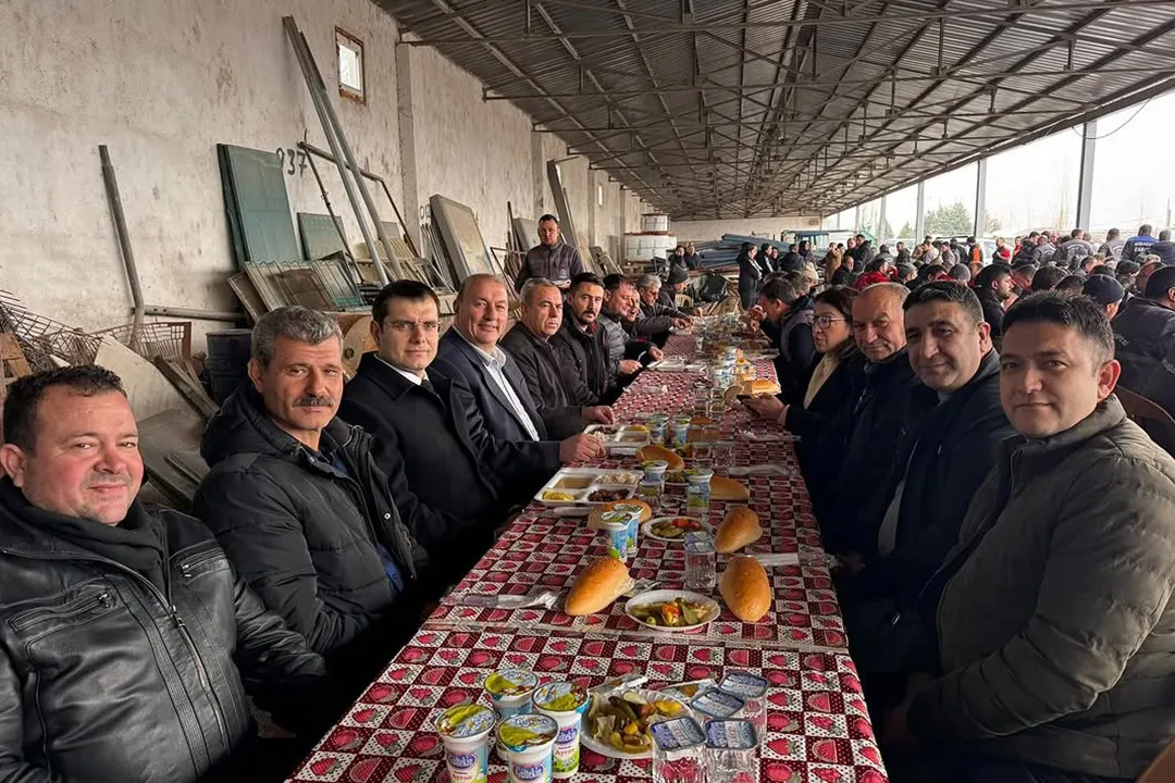 Belediye Personeli ile Öğle Yemeğinde Bir Araya Geldik