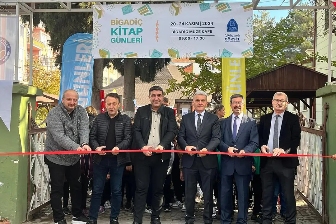 Bigadiç Kitap Günleri Başladı!