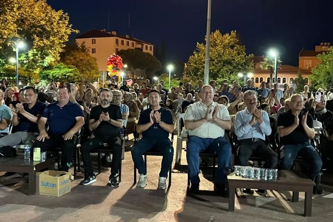 Ferdi Tayfur Şarkıları Gecesi Gerçekleştirildi