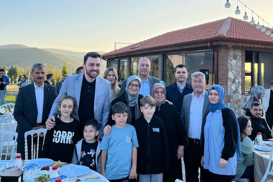 Kahramanlarımızı Minnetle Yad Ettik